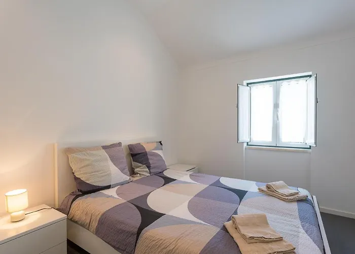 Апартаменты T3 Abegoarias Filipe Do Canto