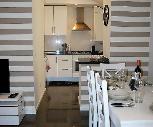 Апартаменты T3 Abegoarias Filipe Do Canto Назаре